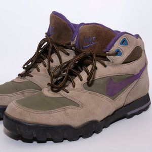 Vintage Nike Hiking Boots Womens Size 9.5